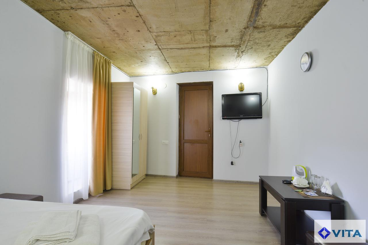 Hotel Vita Тбілісі Екстер'єр фото